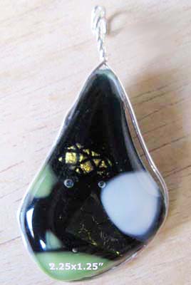 Pendant #049N (enlarged view)